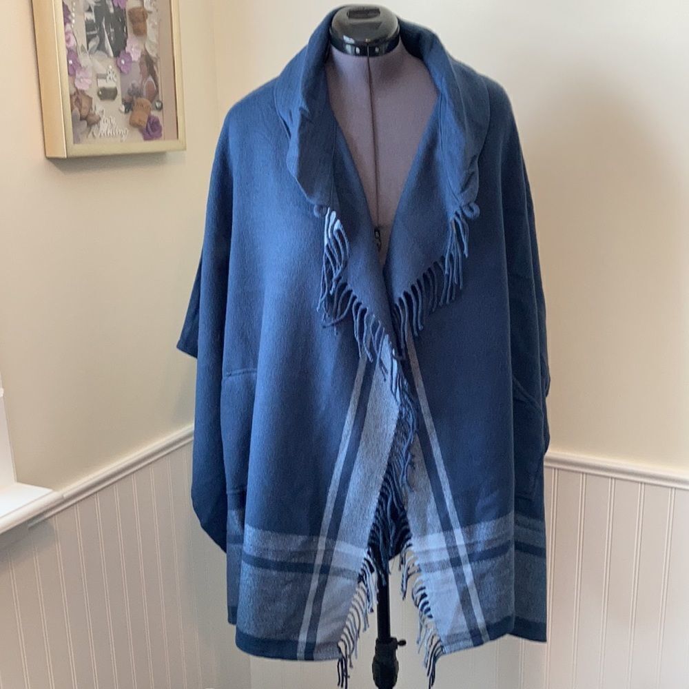 ECHO Fringe Wrap Shawl Blue OS NWT - Picture 7 of 9